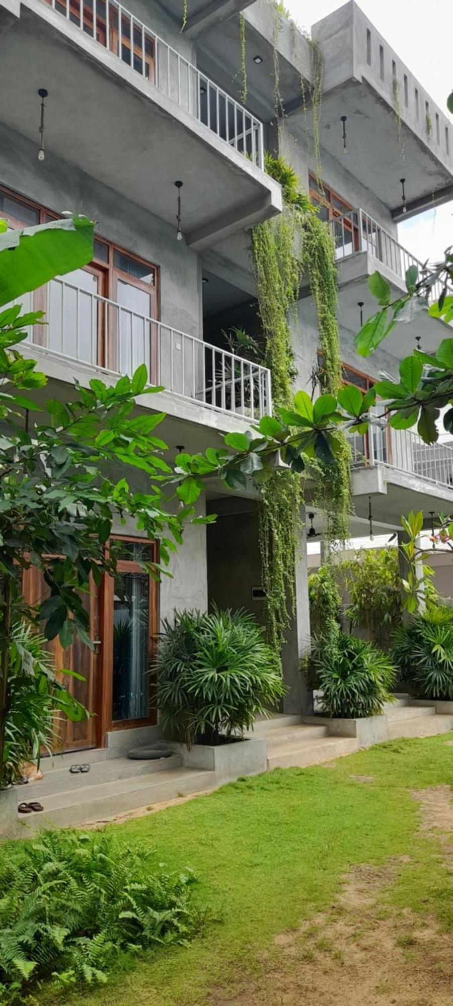 Hotel Surf Gangs Arugambay à Baie d'Arugam Extérieur photo